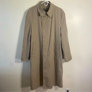 London Fog Mac coat with liner 42 reg. Tan